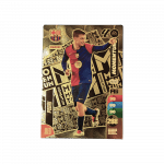 Tarjeta de colección Adrenalyn XL del jugador Pedri. La tarjeta es de diseño dorado y tiene el texto "Momentum". Muestra estadísticas.