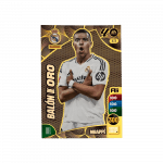 Tarjeta de colección Panini Adrenalyn XL "Balón de oro". Diseño dorado con estadísticas y el jugador Mbappe