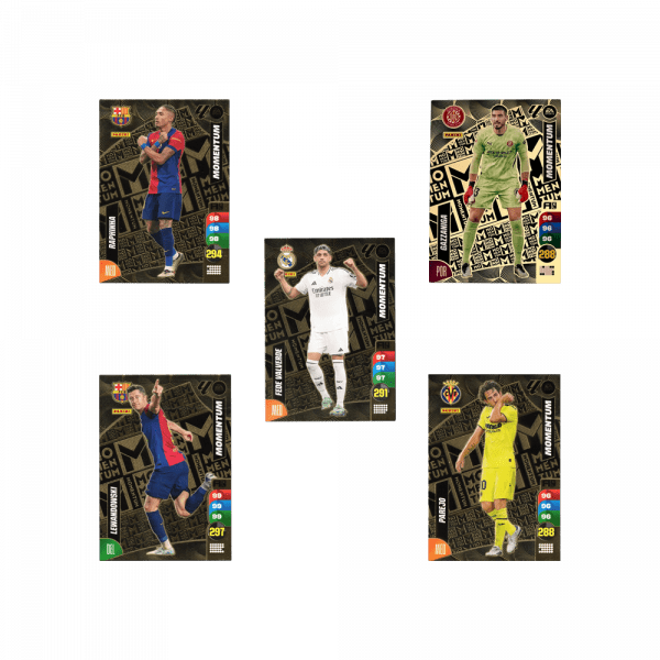 Pack de cartas Momentum de la colección Adrenalyn XL de Panini. Incluye a Raphina, Gazzaniga, Valveder, Lewandowski y Parejo